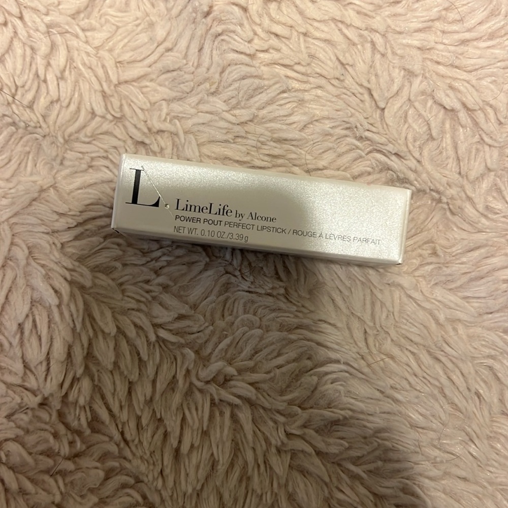 2/$30 LimeLife - Power Pout Perfect Lipstick - 104 - Red Haute - Picture 4 of 4